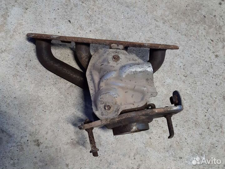 Коллектор выпускной Nissan Tiida