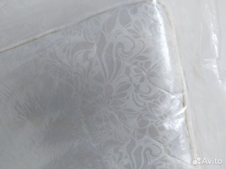 Матрас 140х200 бу