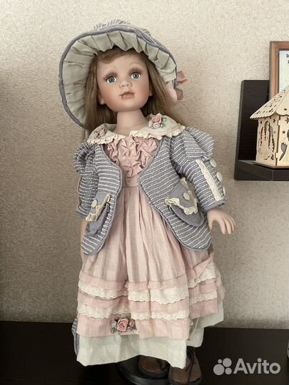 Кукла фарфоровая большая