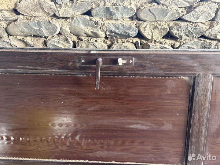 Дверь пластиковая входная