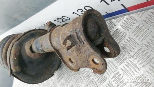 Стойка передняя правая hyundai santa FE 2 (LEA02N5