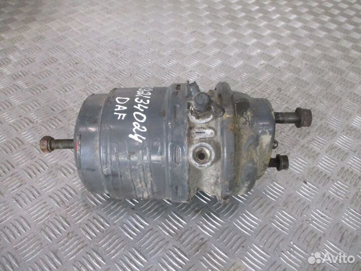 Энергоаккумулятор (задний левый) DAF 1686001