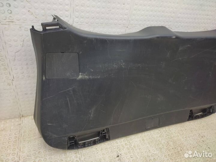 Обшивка двери задка Toyota Rav4 XA50 2018