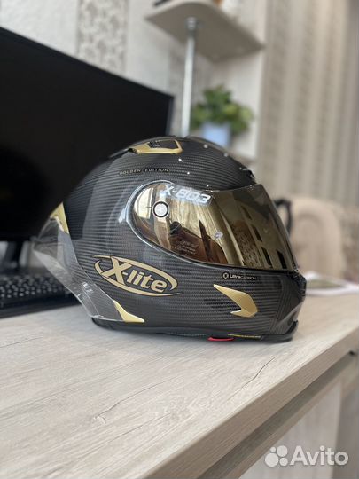 Мото шлем X-Lite X-803 RS Ultra Carbon