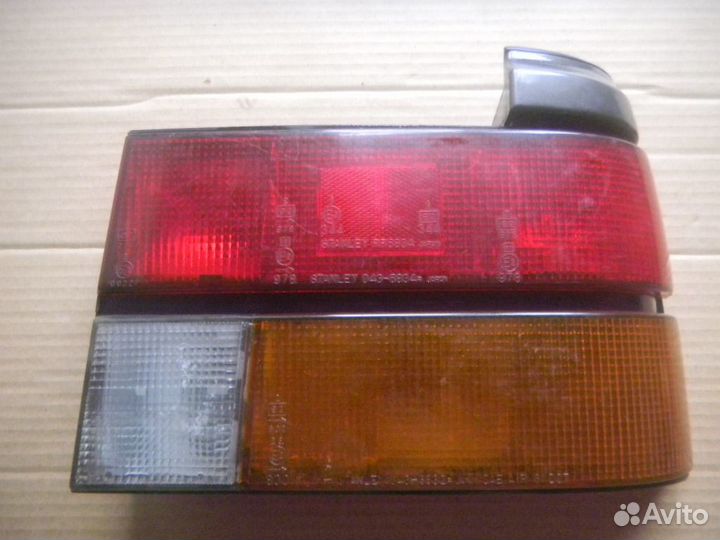 Задний фонарь Правый В сборе Б/У Mazda 626 81-88