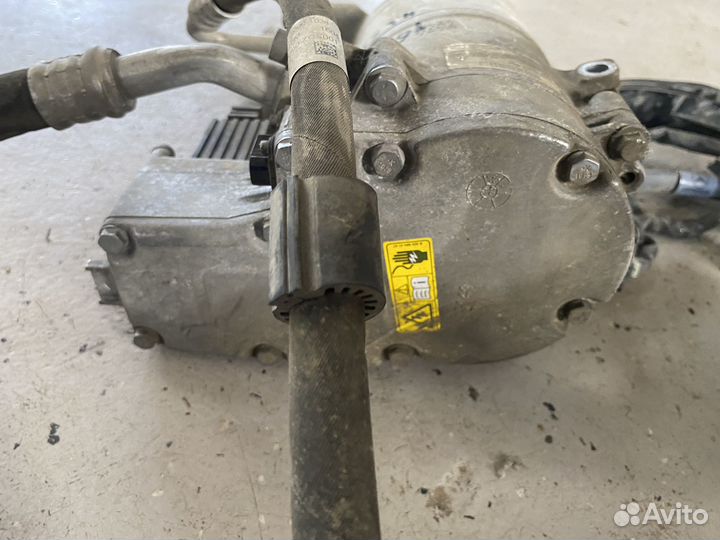 Компрессор кондиционера M256 GLS 450 X167 бензин