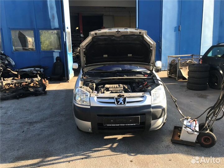 Разбор на запчасти Peugeot Partner