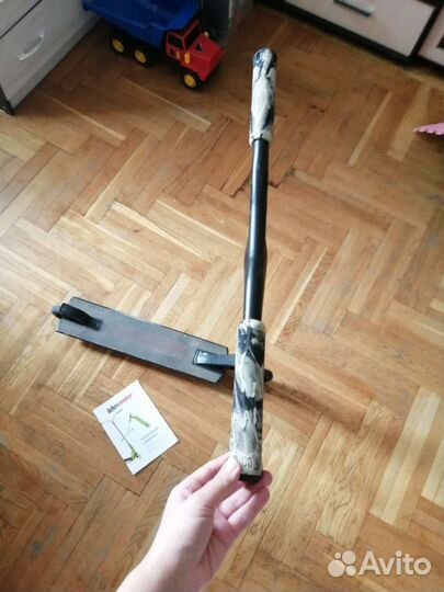 Трюковой самокат