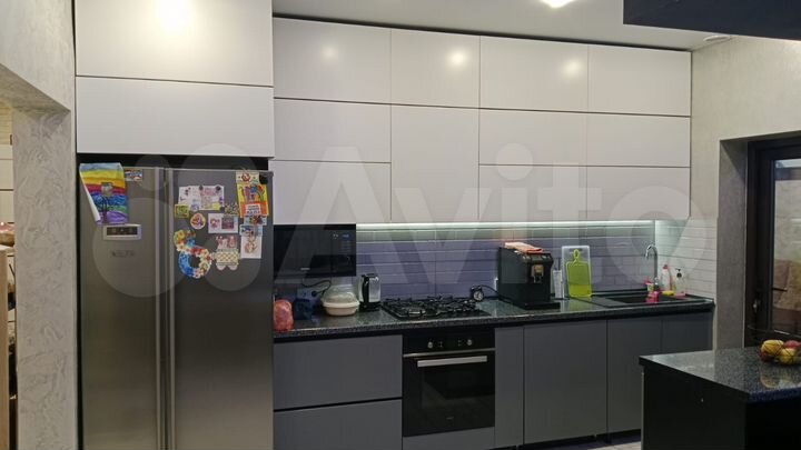 Коттедж 200 м² на участке 4 сот.