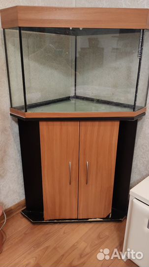 Аквариум с тумбой