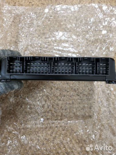 Блок управления ABS Discovery 2 (98-04)