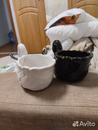 Кашпо горшок для цветов лебеди