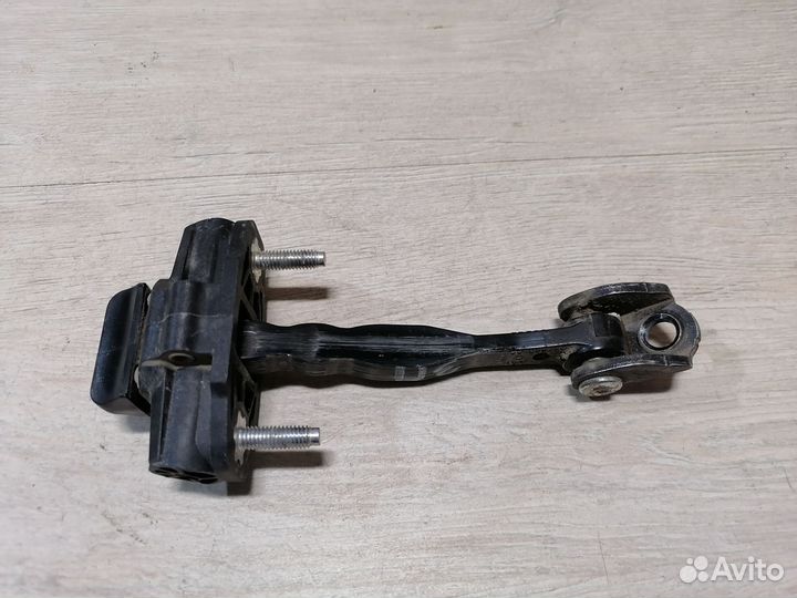 Ограничитель двери задний Ford Focus 3 Фокус 3