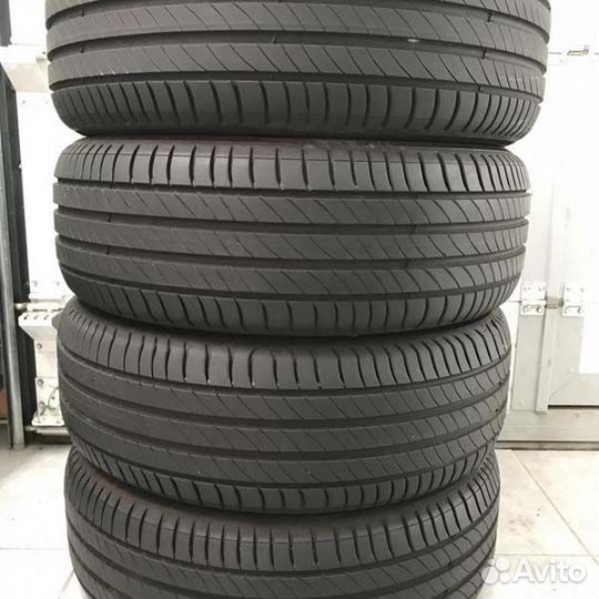 Michelin Primacy 4 215/55 R17