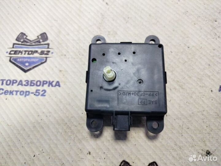 Мотор заслонки отопителя Nissan Qashqai+2 JJ10