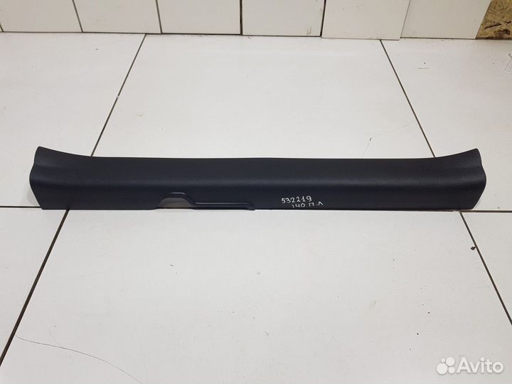 Накладка порога передняя левая (Hyundai i40)