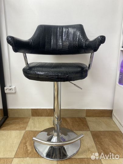 Стул для визажиста бровиста