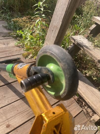 Трюковой самокат