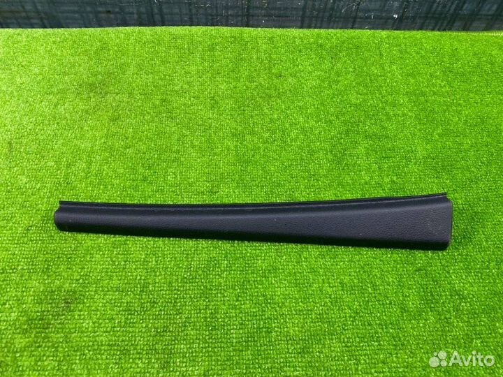 Обшивка салона левая Audi Q7 4L BAR 2008