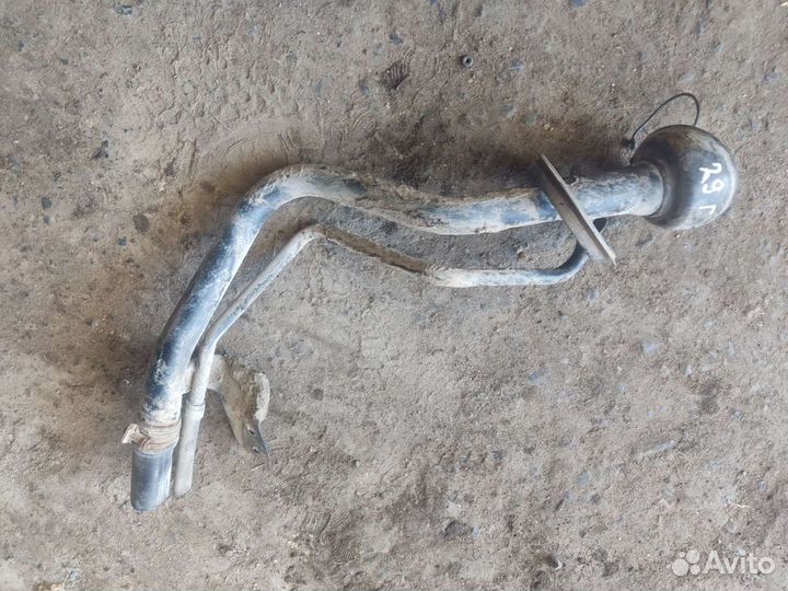 Горловина бензобака Nissan Almera N16