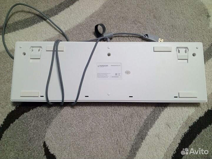 Игровая механическая клавиатура белая