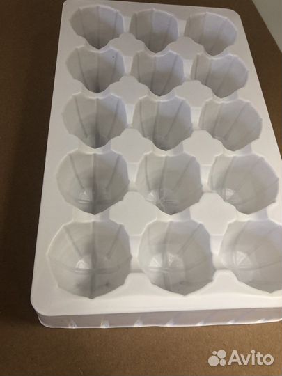 Пластиковая тара (кассеты )