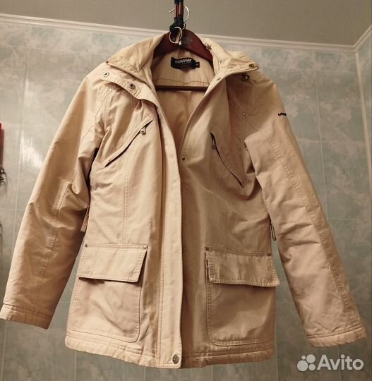 Куртка женская 44