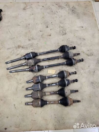 Полуось передняя Jeep WK2 Srt