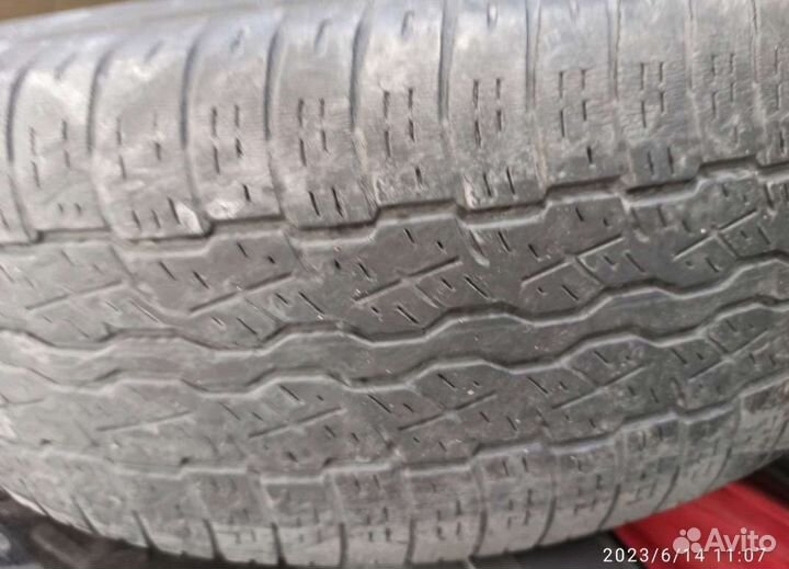 Bridgestone Dueler H/T 687 225/65 R17