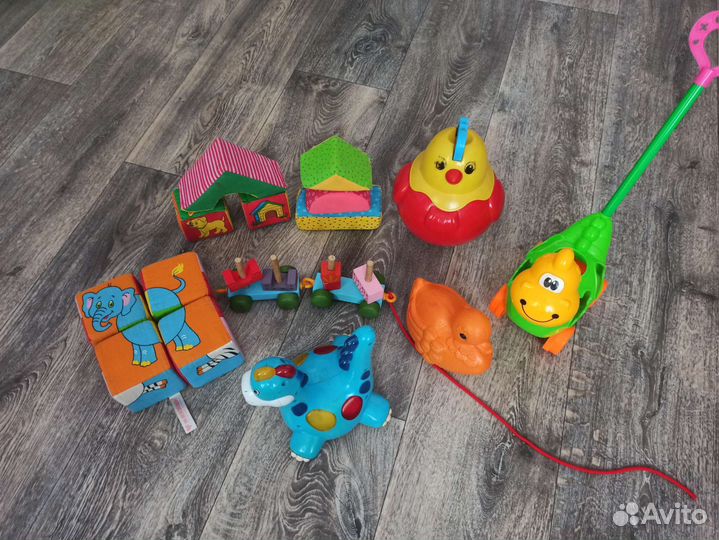 Развивающие игрушки пакетом