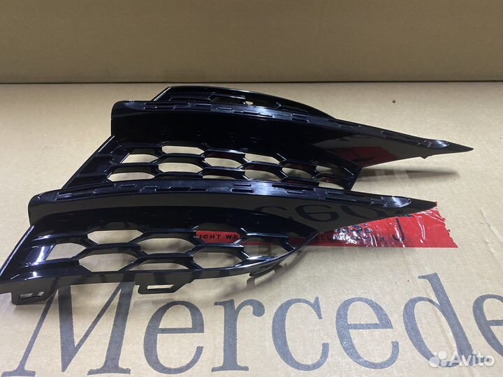 Решетка в бампер Mercedes W223