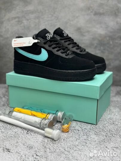 Кроссовки Nike Tiffany & Co. x Air Force 1 Low '18