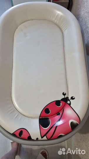 Пеленальный столик с ванной