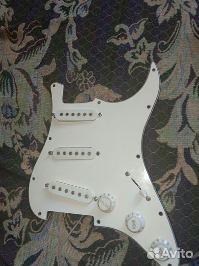 Пикгард для электрогитары S S S