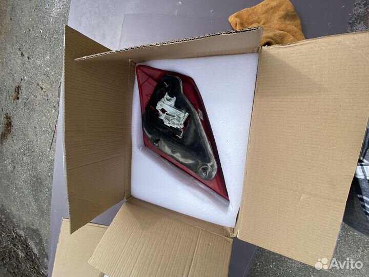 Задний рест фонарь w221