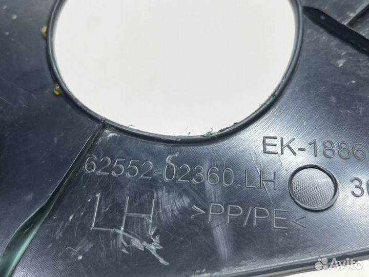 Обшивка стойки задняя левая Toyota Corolla