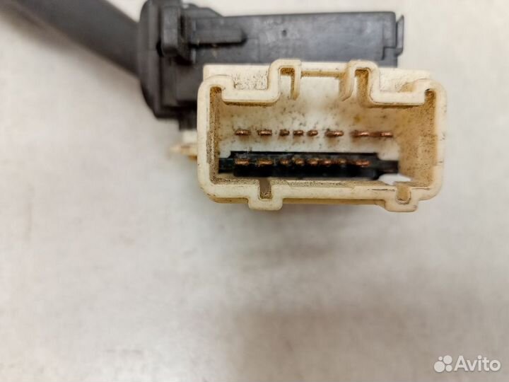 Переключатель поворотов подрулевой