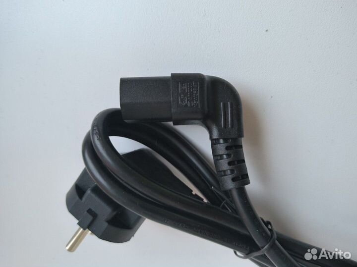 Кабель питания угловой