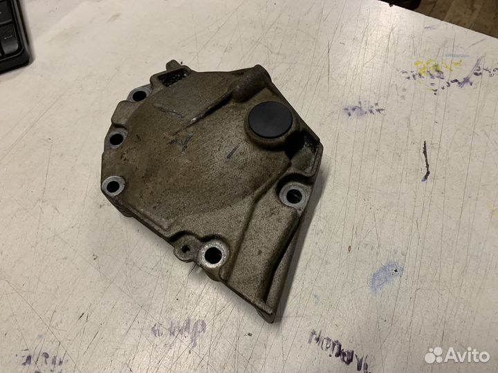 Кожух ремня грм Renault Sandero 2009-2014