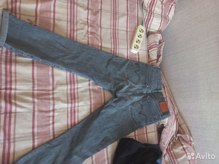 Джинсы levis 501