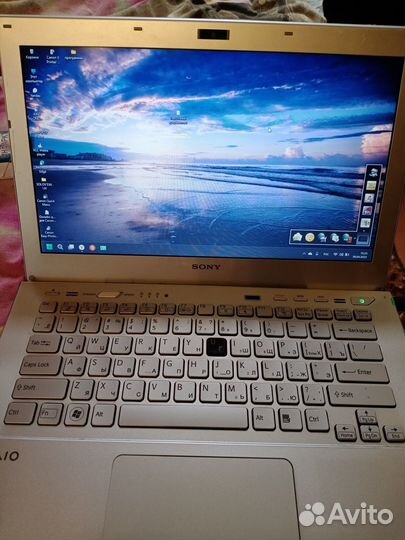Ноутбук sony vaio i3