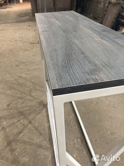 Консольный столик в прихожую