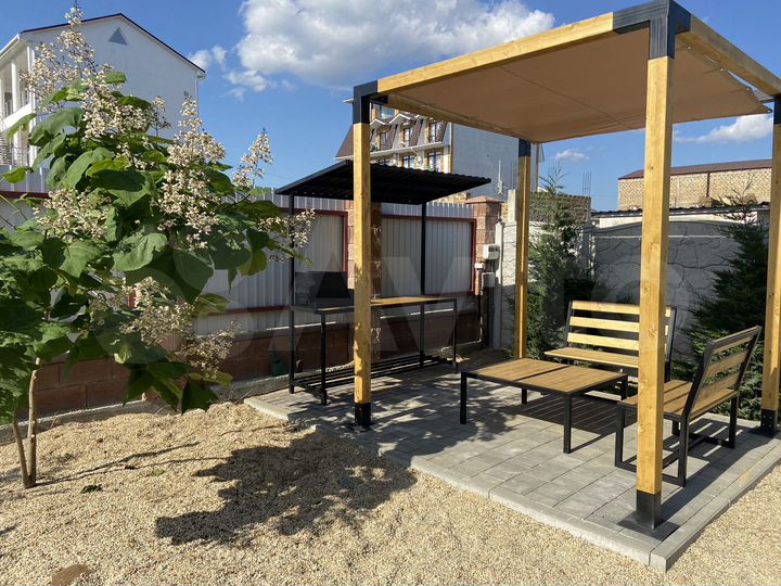 Дом 145 м² на участке 4 сот.