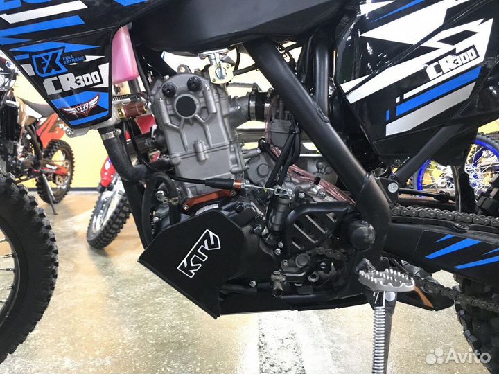 Защита картера и прогрессии zuumav CR 300 NC (2021