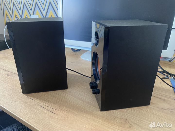 Колонки активные 2.0