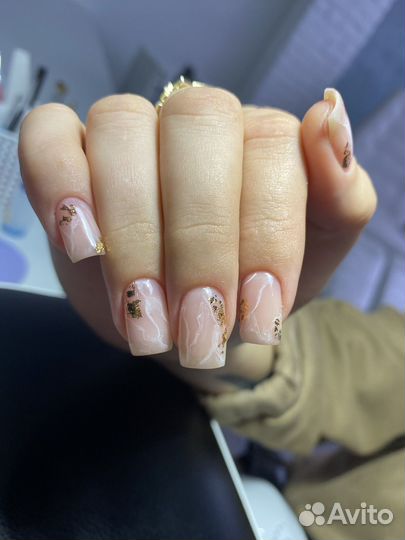 Модель на маникюр с покрытием