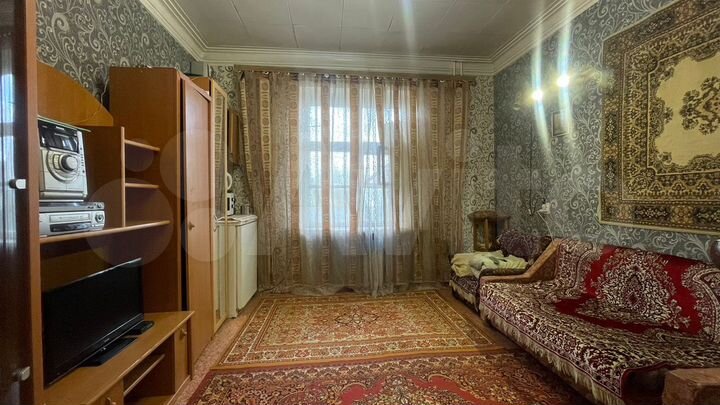 Комната 15 м² в 3-к., 1/2 эт.