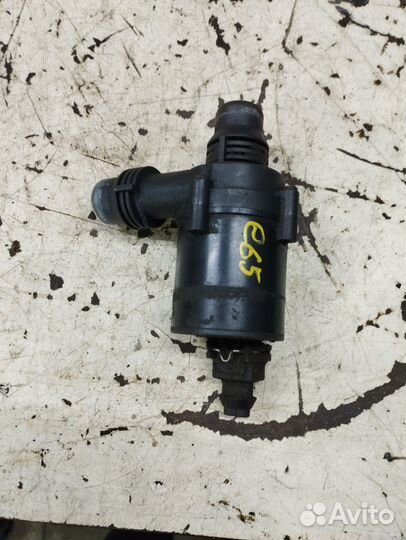 Помпа отопителя BMW 7 Е65 бмв 7 Е65 Е66