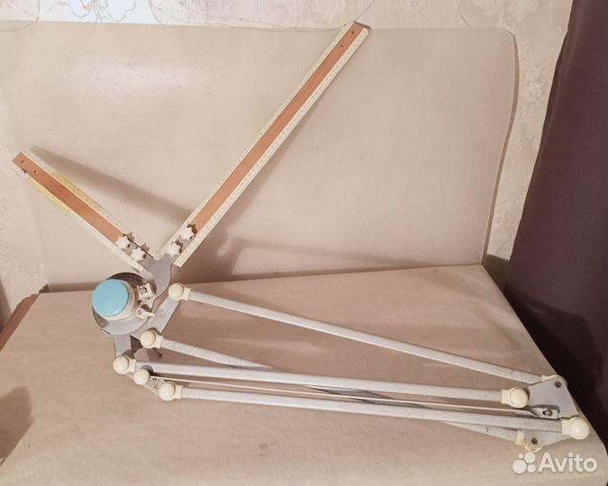 Рейсшина для кульмана