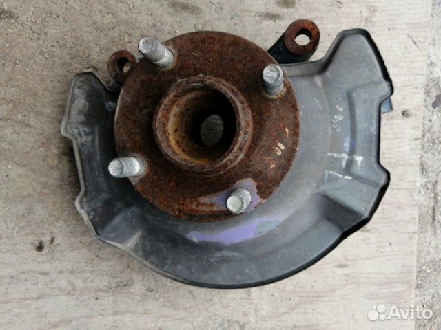 Ступица передняя левая Suzuki Liana RB J20A